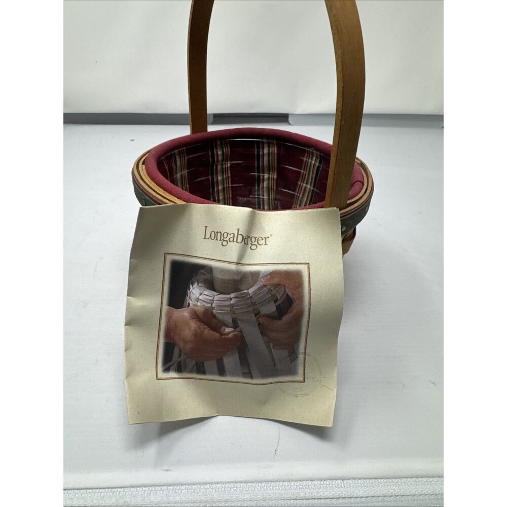 2005 Longaberger Holiday Helper Small Christmas Basket Protector and Liner - Picture 4 of 6